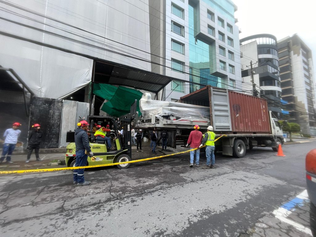 Descubre cómo la tecnología de punta en los proyectos de Alpha Builders optimiza procesos constructivos y aporta mayor valor a cada desarrollo inmobiliario.